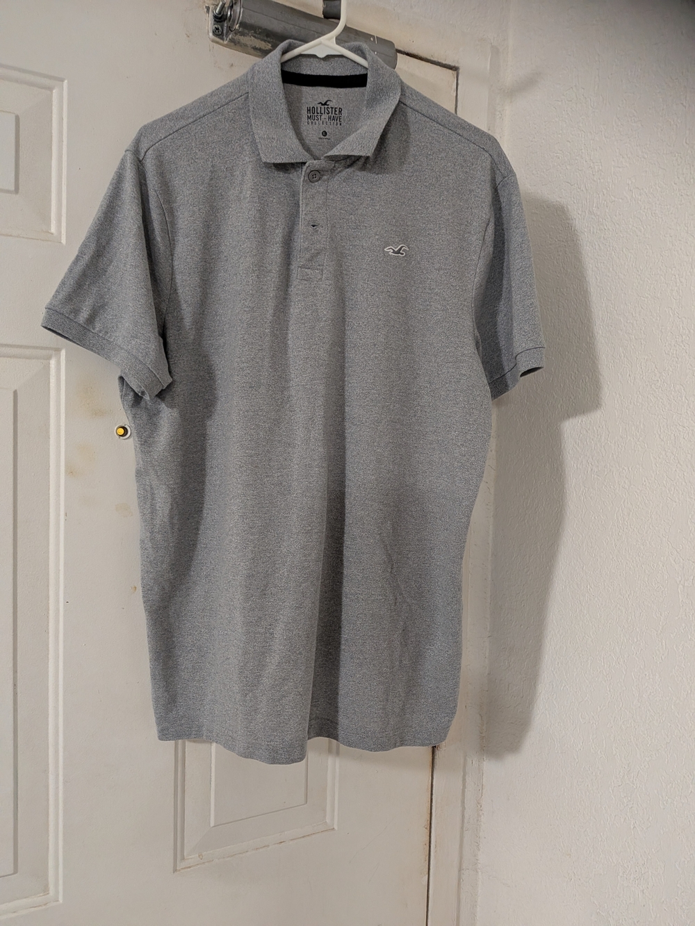 Hollister Men's Heather Grey Polo with Embroidered Logo